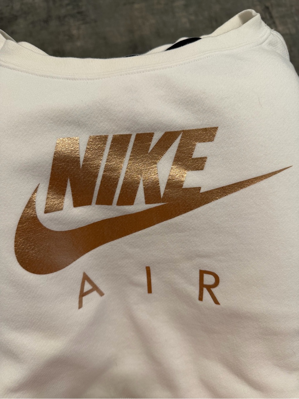 Nike Air Rally Crop Sweatshirt & Air Fleece Jogger Set White/Rose Gold Swoosh - Picture 3 of 8